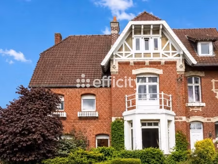 maison 10 pièces - 170 m²