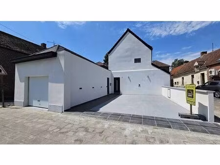 maison à vendre avec garage et terrasse , angre (vbe39291)