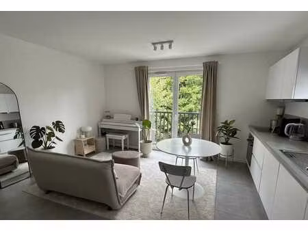 studio arlon + terrasse et parking