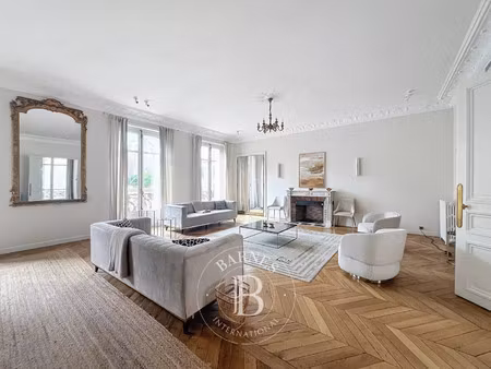 appartement de luxe à louer dans le quartier legendre-lévis