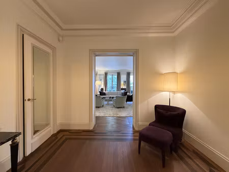 appartement de luxe à louer dans le quartier monnaie