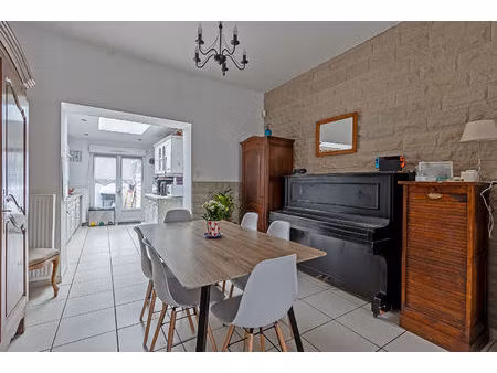 maison entièrement rénovée ? 3 chambres ?extérieur -possibilité de garage -houplines