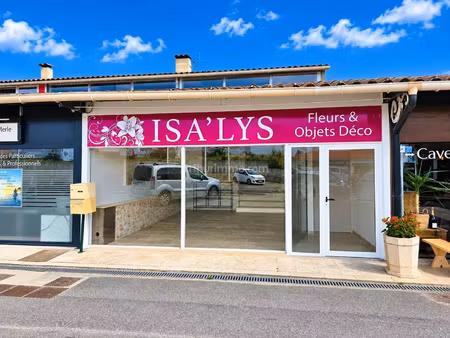 location local commercial 5 pièces 150 m2 à salernes