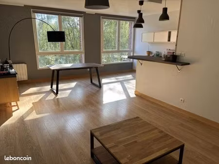 appartement 3 pièces 80 m²