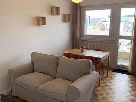 appartement meublé 2 pièces 37 m² – rénové – balcon – vue mont saint-quentin – metz gare