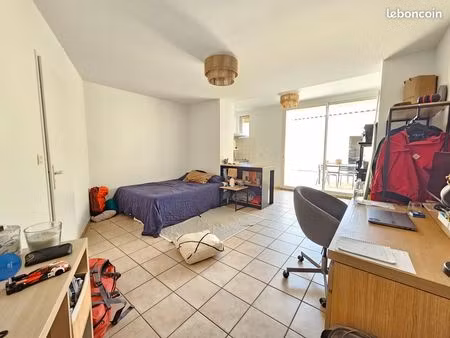 studio 26m2 saint genes