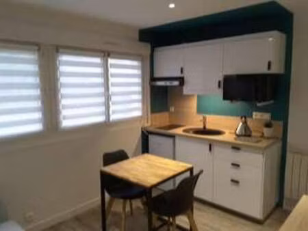 location appartement t1 meublé à rouen vieux-marché - st eloi (76000) : à louer t1 meublé 
