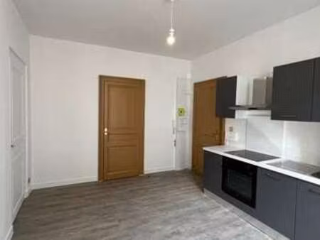 location appartement 2 pièces à nontron (24300) : à louer 2 pièces / 35m² nontron