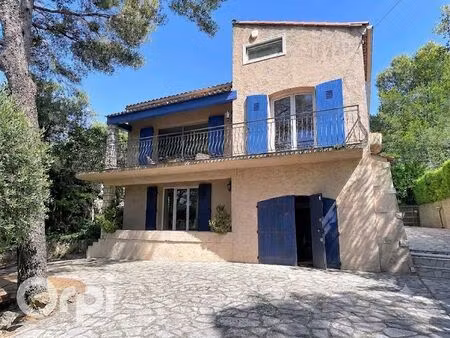 saint-raphaël – villa avec piscine, vue panoramique et environnement privilégié