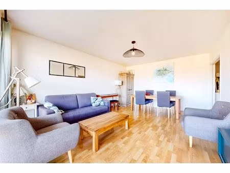appartement t4 de 97m² avec balcon, garage et vue dégagée - r