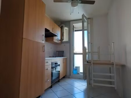 deux chambres étudiantes dans appartement meublé - grenoble foch-ferrié