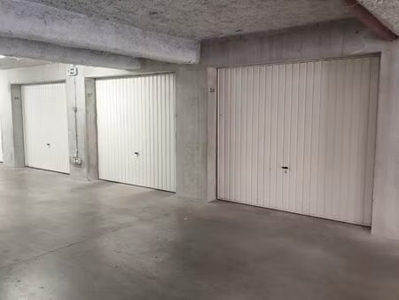 garage a louer en sous sol proche gare