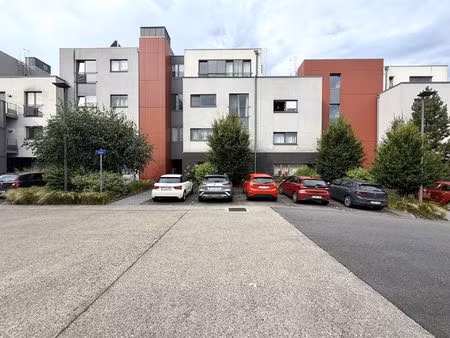 appartement à louer avec terrasse et 2 chambres , jambes (vbe40079)
