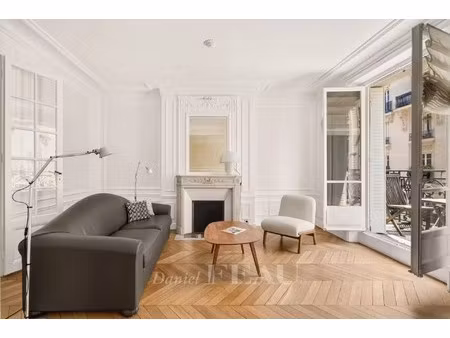 appartement paris 7e - 3 chambres - 117m²