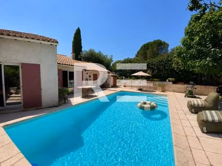 nîmes, maison avec piscine et jardin