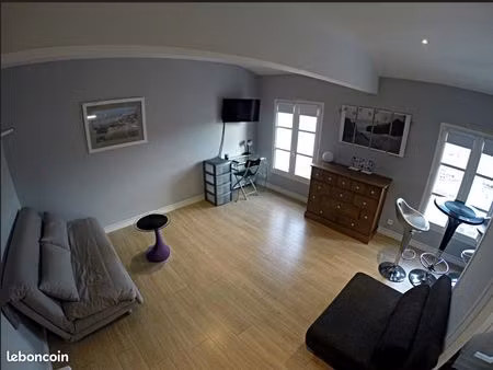 la rochelle hypercentre studio meublé 25 m2