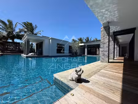 villa d’exception au bord d’un barachois à calodyne - mzimc1194