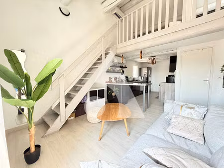 cadenet centre village appartement t3 de 69 m2 surface totale - 1 place de parking - 1 cav