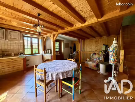 maison de village 3 pièces 80 m²