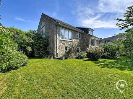spacieuse ville 5 chambres de 200 m² à vendre à dinant