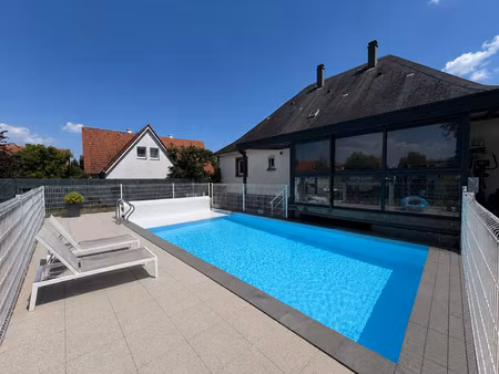 maison 130 m2 avec piscine et garage