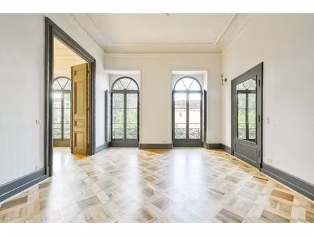 nice cimiez - superbe appartement atypique dans palais bourgeois