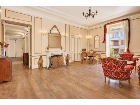 musiciens - l'élégance d'une villa de la renaissance italienne au coeur de la ville