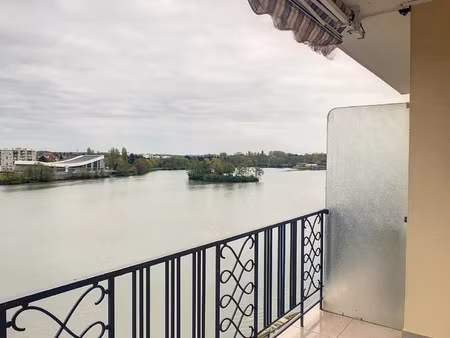 appartement t3 vue sur le lac de montargis 45200