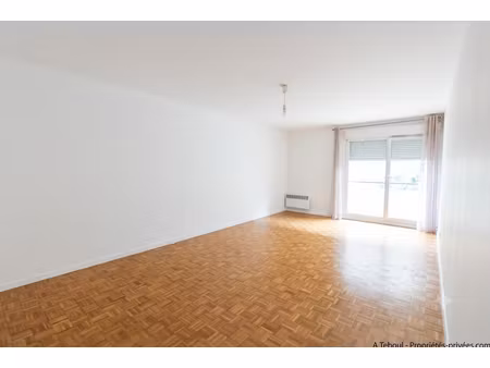 villeurbanne - limite lyon 6ème - appartement t3 de 72m² avec balcon et garage