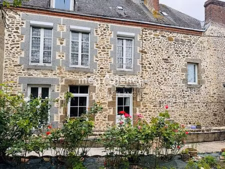 maison en pierre proche evron