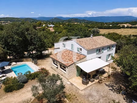 propriété avec dépendances et vues panoramiques au coeur du l