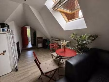 location appartement 2 pièces à montaigu-vendée (85600) : à louer 2 pièces / 28m² montaigu