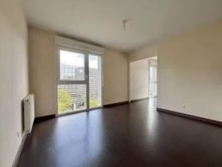 location appartement 2 pièces à nantes (44000) : à louer 2 pièces / 31m² nantes