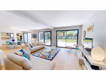 maison de luxe à louer à prévessin-moëns
