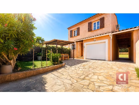 maison carnoules 4 pièce(s) 91 m2 avec garage