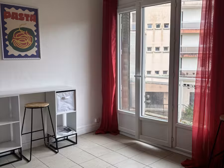 studio meublé