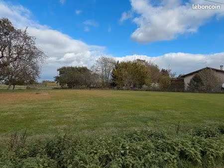 terrain 1 200 m² langon