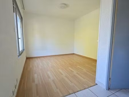 studio 18 m2- toulouse jules julien- 31400 -