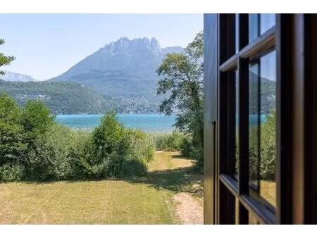 la roseliere, chalet 'pieds dans l'eau ' lac annecy