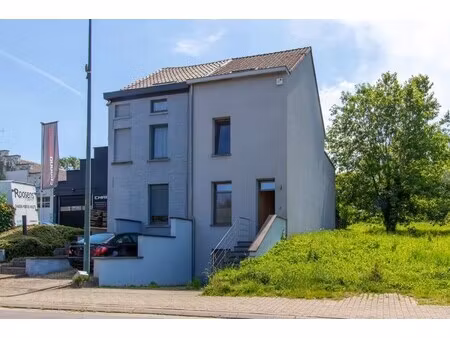 mooie 3 gevel woning met een epc b
