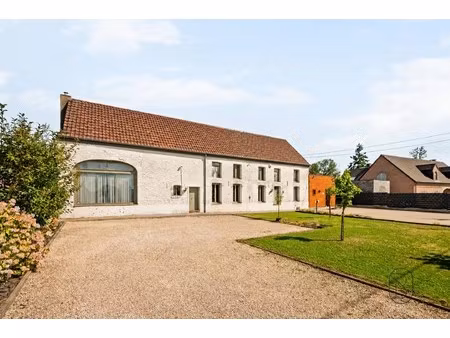 huis te koop in beloeil met 4 slaapkamers