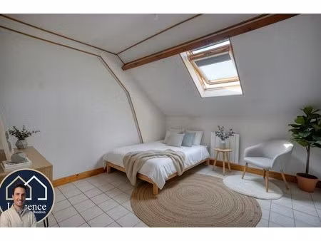 t2 lumineux de 51 m² en plein coeur de maintenon