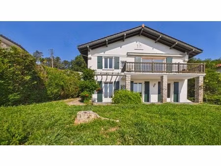 maison ciboure 205 m2