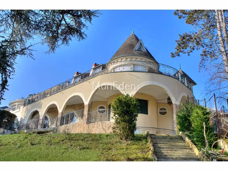 maison de luxe à vendre dans le quartier coteaux
