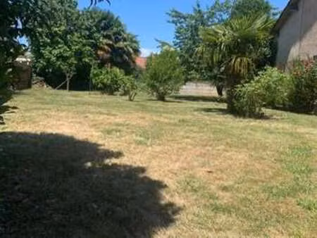 location appartement t1 meublé à nogaro (32110) : à louer t1 meublé / 16m² nogaro