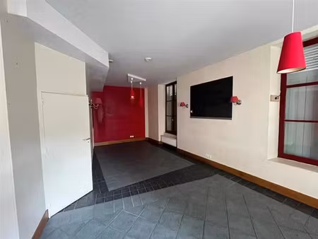 location commerce poitiers 106 m²