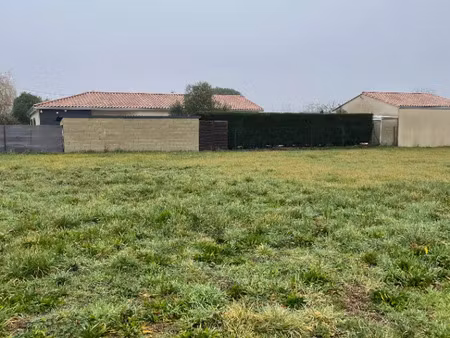 vente terrain 550 m² margaux-cantenac (33460)