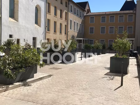 a louer t1 pièce de 35 m2 rue de l'antiquaille à lyon 5- fourvière.
