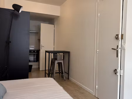 studio 19m2 meublé rénové lille fives - 600eur/m cc