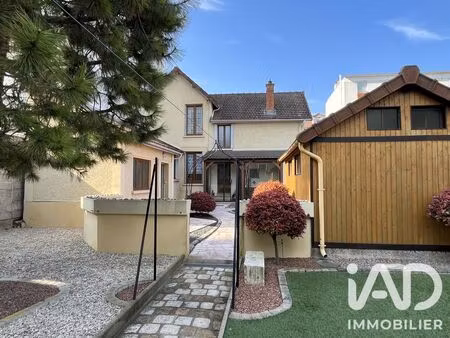 maison à troyes (10000)